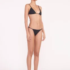 ALEXIS TRIANGLE TOP | BLACK -Outlet Attirion Store Bikini Black 03228 web 1