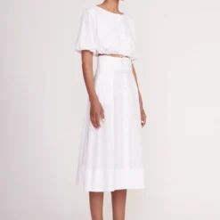 ELLINGTON TOP | WHITE 8 ELLINGTON TOP | WHITE -Outlet Attirion Store Ellington Top White Kingsley Skirt White 00038 web 481c5891 1eee 4cbf 978d 18f4c6a172aa