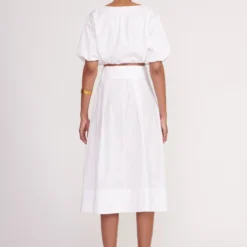 ELLINGTON TOP | WHITE 9 ELLINGTON TOP | WHITE -Outlet Attirion Store Ellington Top White Kingsley Skirt White 00046 web c6b1773d 15c8 4961 9176 c4b2eb636a9a