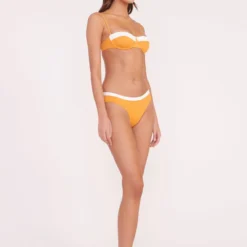 JO BALCONETTE BIKINI TOP | NECTARINE WHITE -Outlet Attirion Store JO BALCONETTE TOP GEMMA BOTTOM NECTARINE 00842 web d4c77bdf b7d4 4d10 851d 353e570c873b