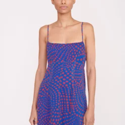 FLORENCE DRESS | LAPIS WAVY DOT 9 FLORENCE DRESS | LAPIS WAVY DOT -Outlet Attirion Store Pre Fall 029 00930 web