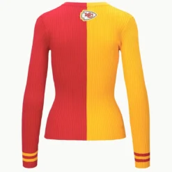 THE STAUD NFL CARGO SWEATER | KANSAS CITY CHIEFS -Outlet Attirion Store STAUD CARGOSWEATERXNFL SWEATER KANSASCITYCHIEFS FANATICS 23 ECOM 2