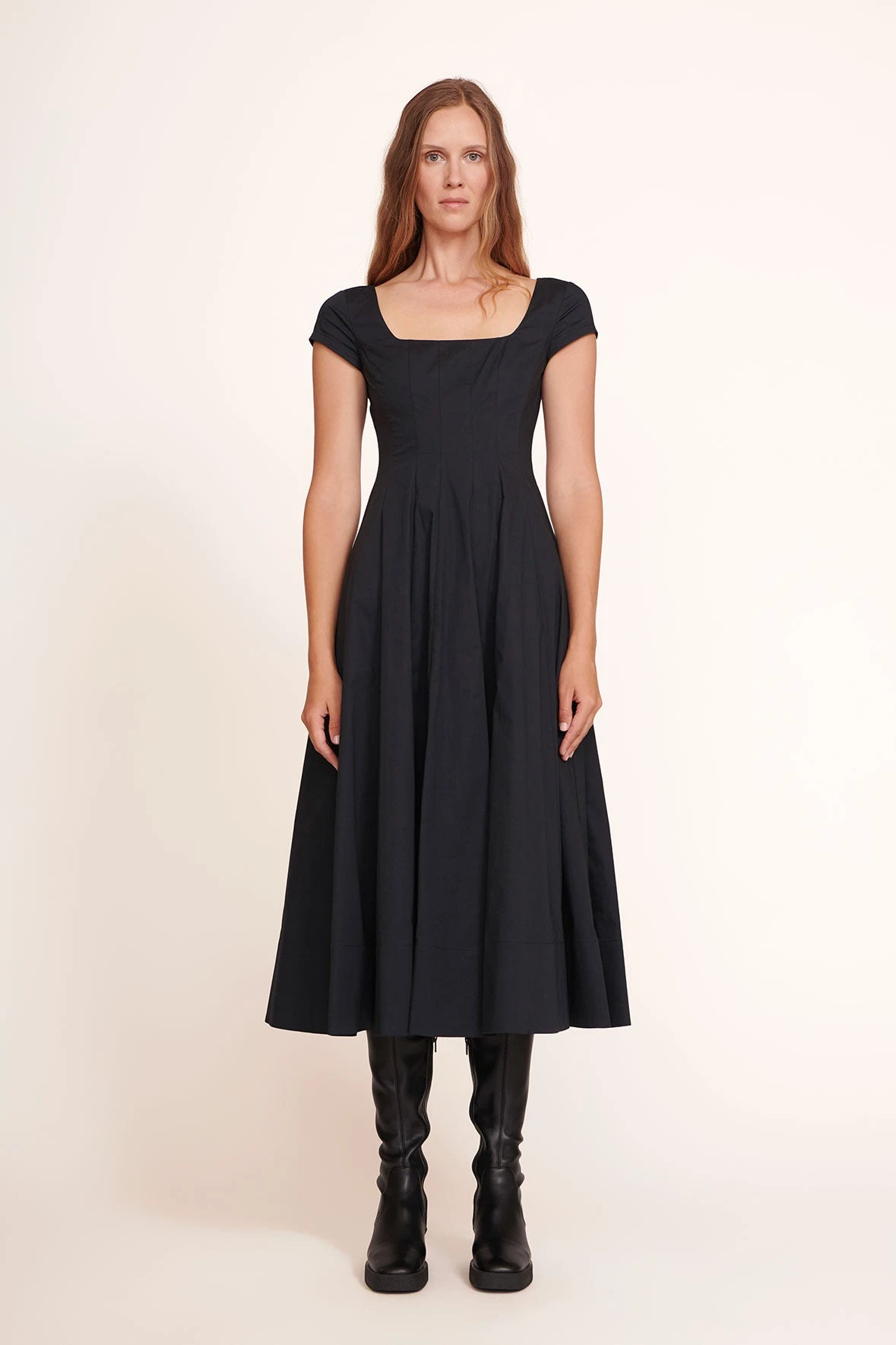 SHORT SLEEVE WELLS DRESS | BLACK 1 SHORT SLEEVE WELLS DRESS | BLACK