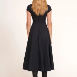 SHORT SLEEVE WELLS DRESS | BLACK 9 SHORT SLEEVE WELLS DRESS | BLACK -Outlet Attirion Store Short Sleeve Wells Dress Black 006 edit web