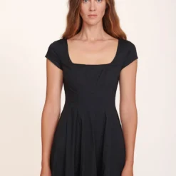 SHORT SLEEVE WELLS DRESS | BLACK 10 SHORT SLEEVE WELLS DRESS | BLACK -Outlet Attirion Store Short Sleeve Wells Dress Black 016 edit web