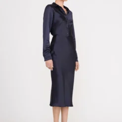 ANGELA SKIRT | NAVY -Outlet Attirion Store angela skirt navy 10 95253551 3f52 4590 96a8 79d6cac4d58c