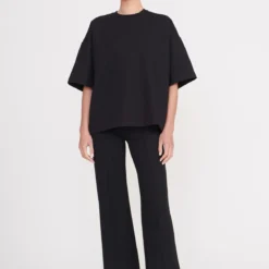 KNACK PANT | BLACK -Outlet Attirion Store capsule top black 2 web 203debbb e5ce 4a15 bf9e e856b57e27e9