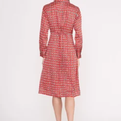 ELSA DRESS | RUBY GEOSCAPE -Outlet Attirion Store elsa dress ruby geoscape 5 27067f2d 998d 4c1e 8097 818b9cb887ce