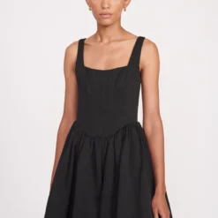 New Release -Outlet Attirion Store fall 23 1320 web