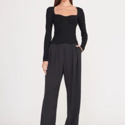 SILHOUETTE TOP | BLACK 8 SILHOUETTE TOP | BLACK -Outlet Attirion Store silhouette top black 3 22931b7a ad14 414f 8c58 989bc6ad0844