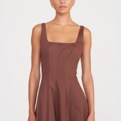 WELLS DRESS | MAHOGANY -Outlet Attirion Store wells dress mahogany 4 web 6ffaff2e e01e 46cb bad0 16a35b058d85